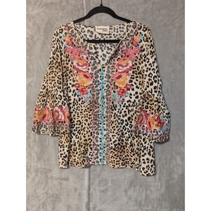 Savanna Jane Blouse Womens M Tan Leopard Floral Embroidered Bell Sleeve Boho